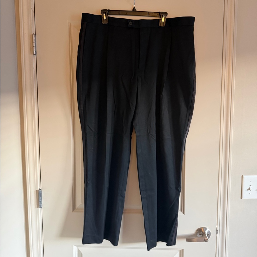 Madison Men's Black Dress Pants